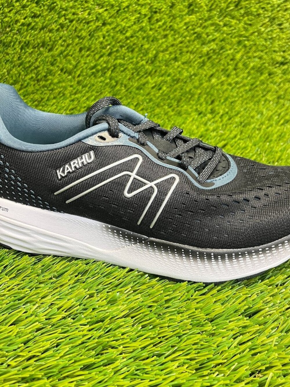 Karhu Ikoni Ortix 2.0 Womens Size 8 Black White Athletic Running Shoes Sneakers